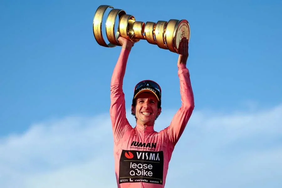 Simon Yates ganó el Giro d'Italia en la temporada 2025.